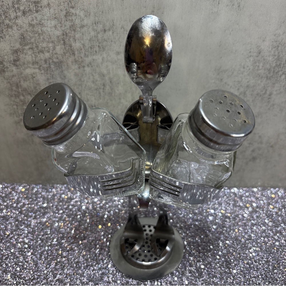 Vintage Novelty Art Silver & Clear Glass Salt & Pepper Shakers, on Holder